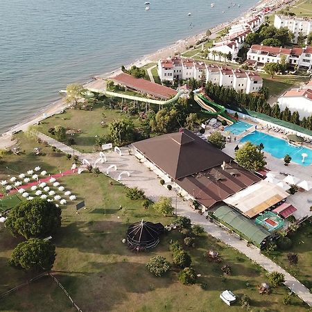 Mertur Hotel Çiftlikköy Exteriör bild
